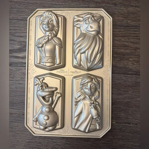 Nordic Ware Disney Frozen 2 -Cast Character Nordic Ware Cakelette Pan